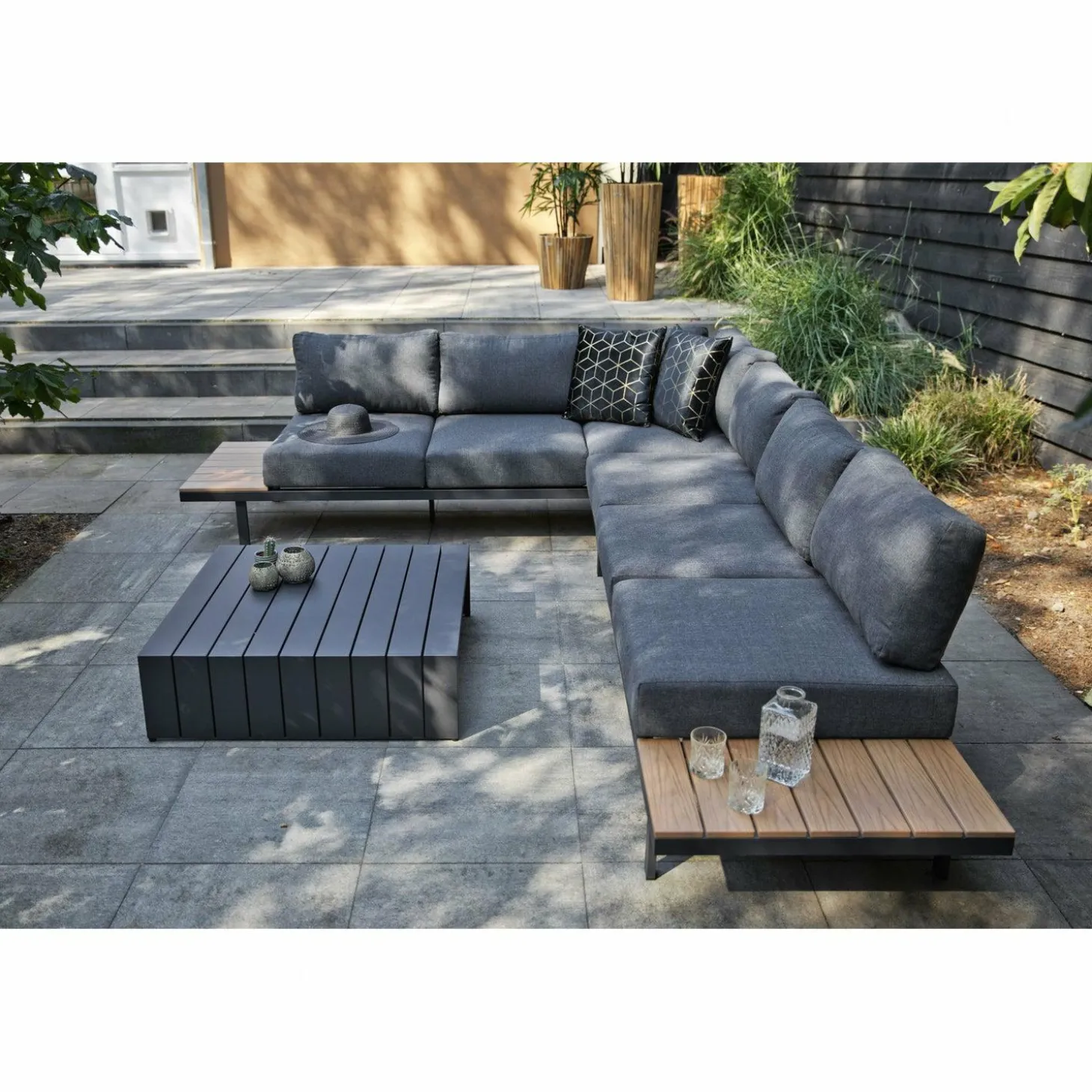 Bari loungeset aluminium polywood incl kussens donkergrijs - Loft24.nl