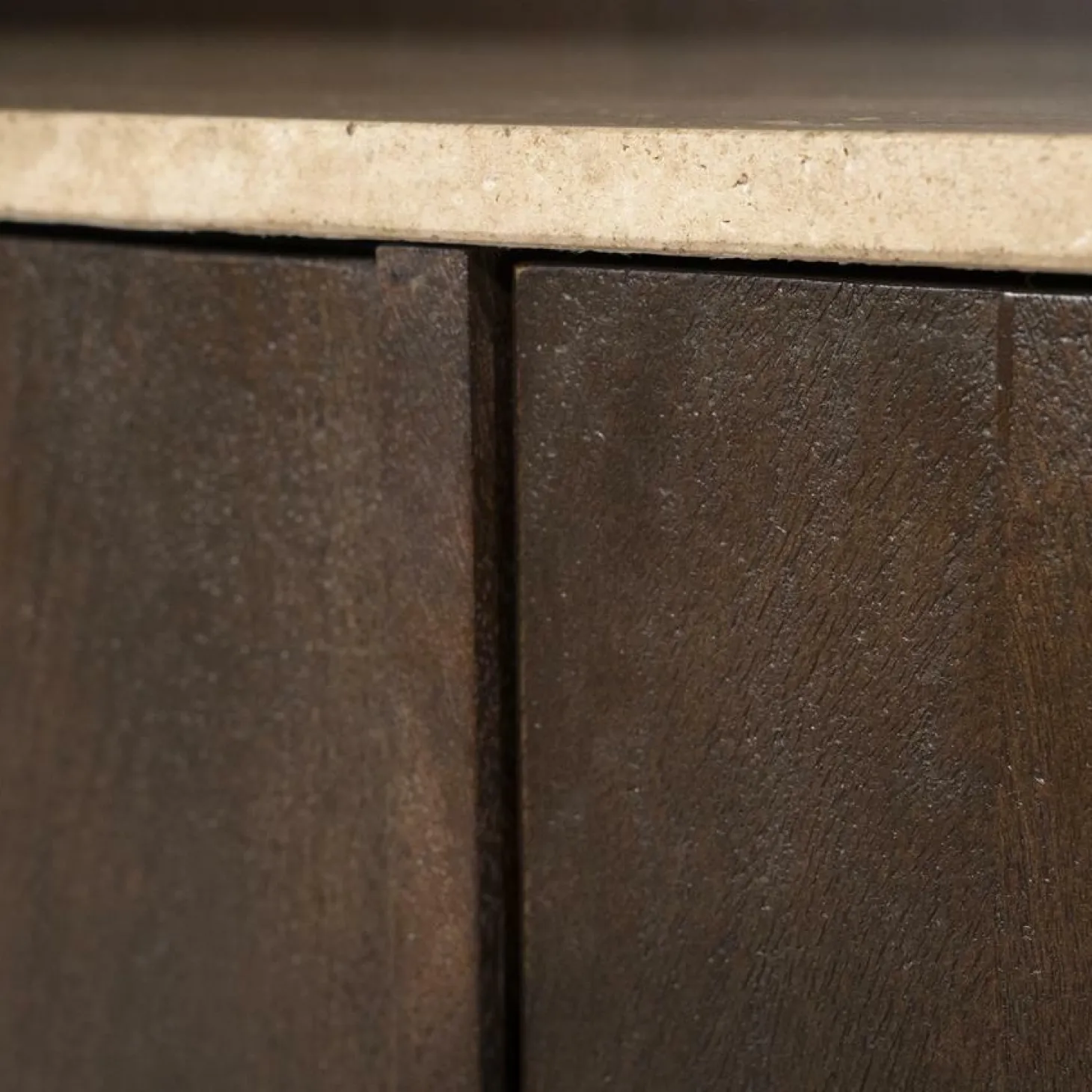 Boekenkast Lio Mangohout Travertin 120x220cm - bruin - Loft24.nl