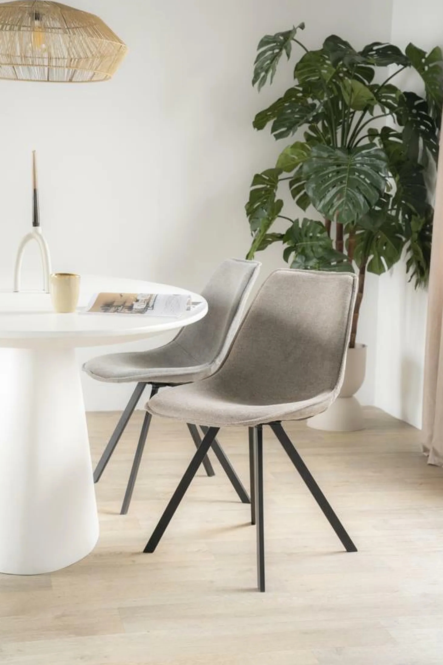 Eetkamerstoel Boy - taupe - Loft24.nl