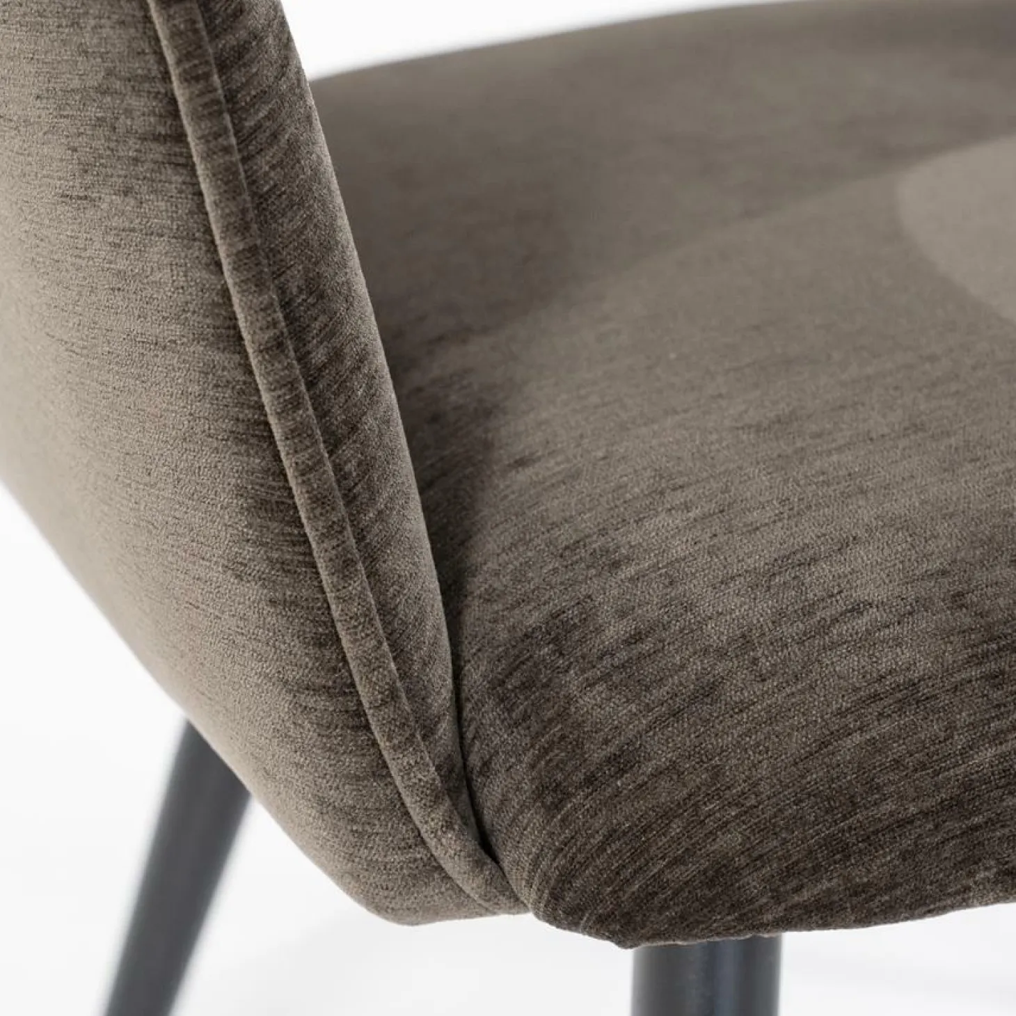 Eetkamerstoel Esmee met armleuning - Bruin - Loft24.nl