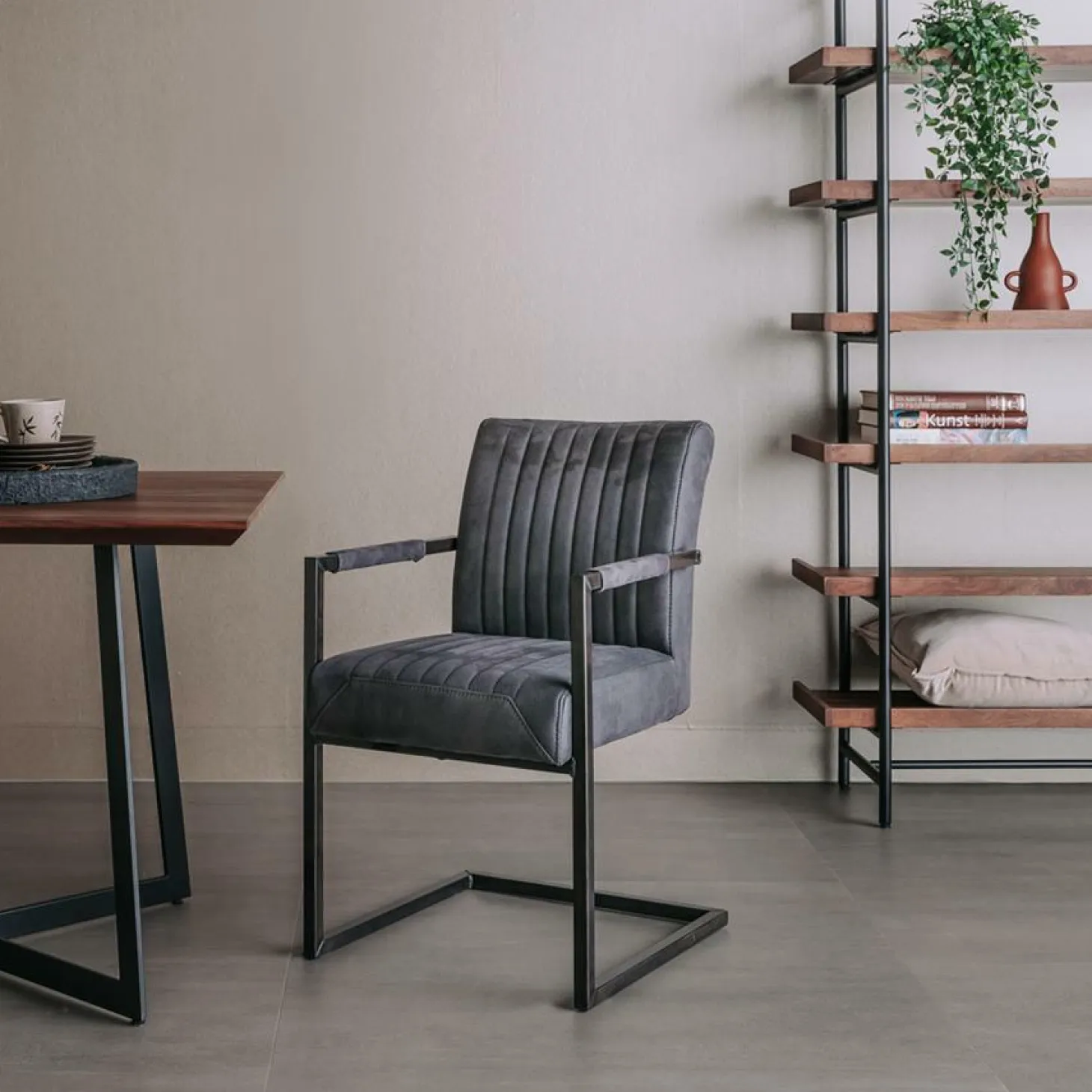 Eetkamerstoel Ferro met armleuning - Antraciet - Loft24.nl