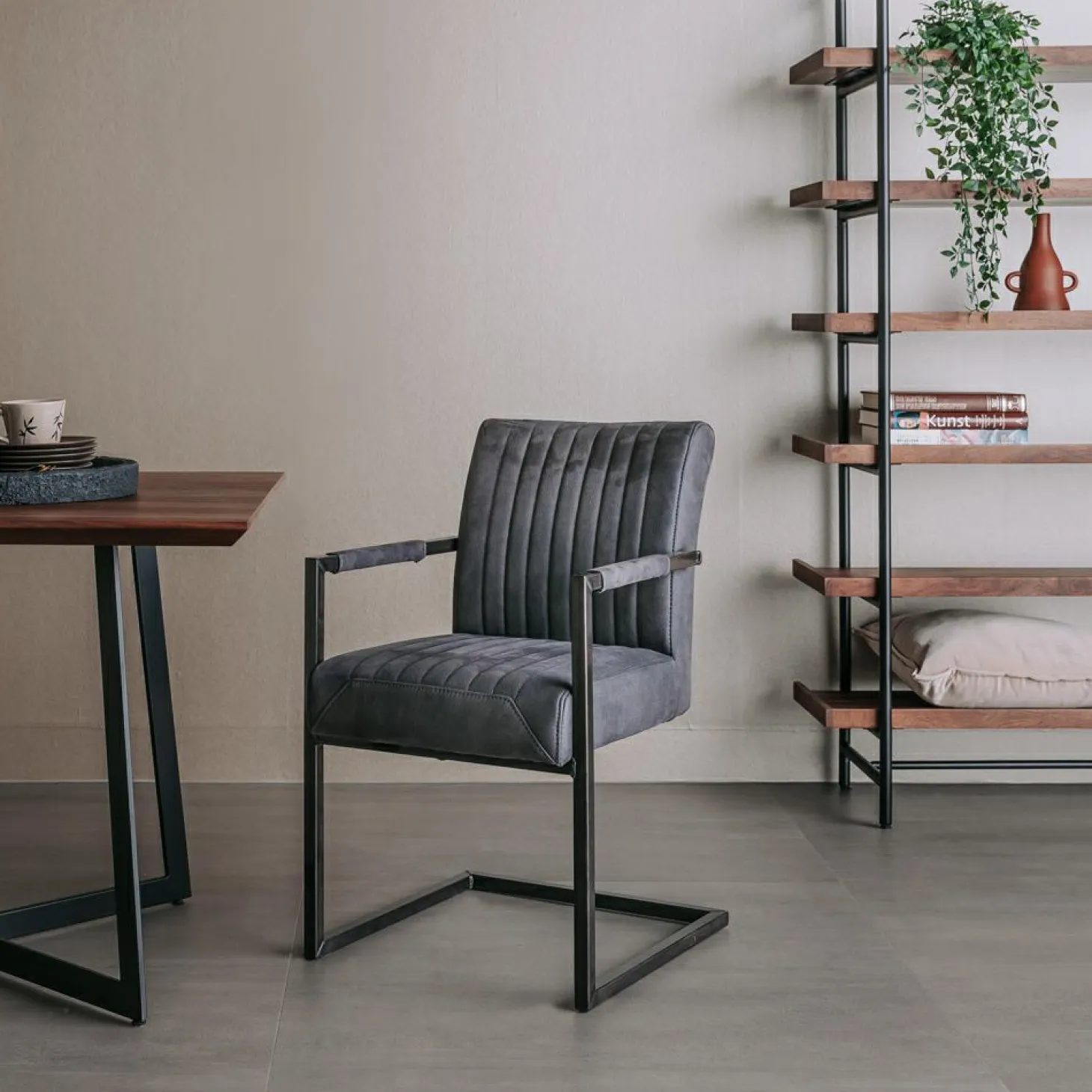 Eetkamerstoel Ferro met armleuning - Antraciet - Loft24.nl