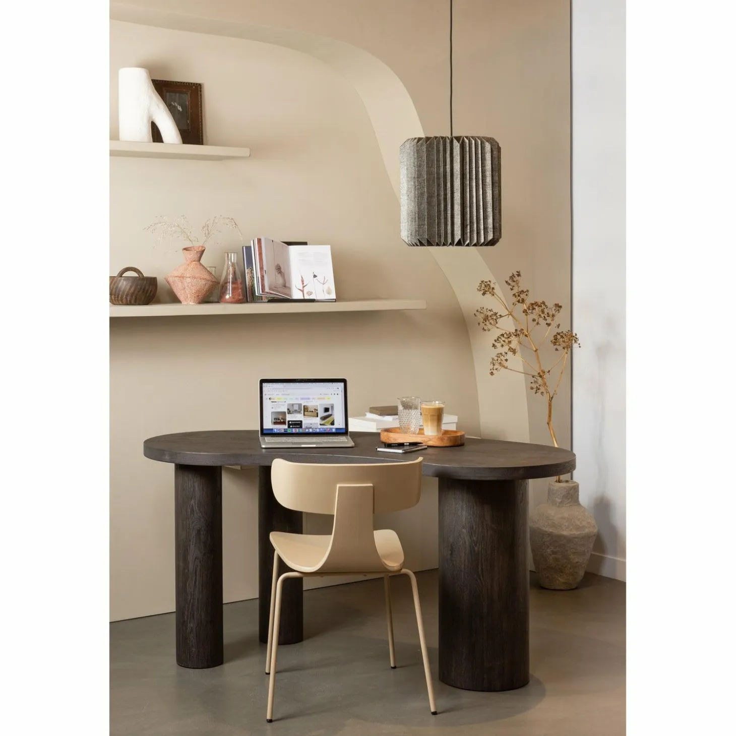 Eetkamerstoel Form Essen - Zand - Loft24.nl