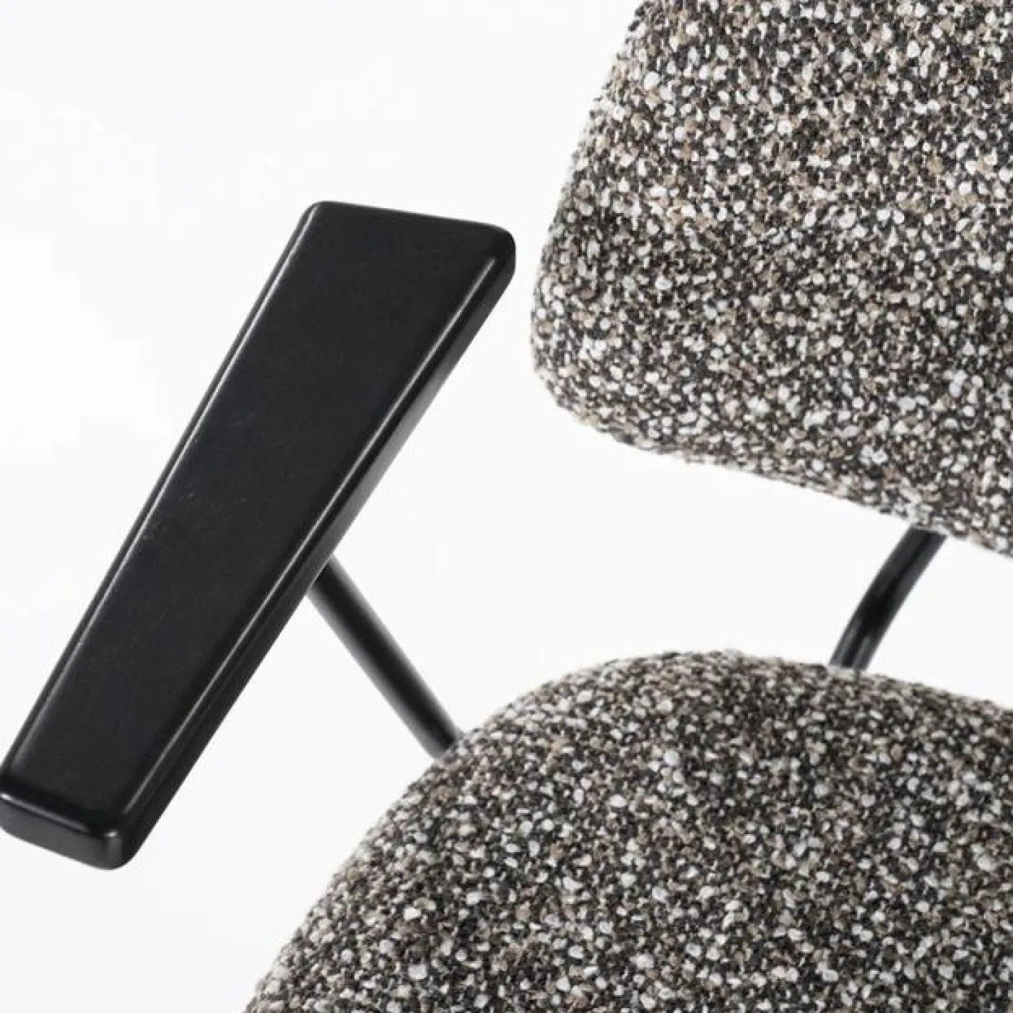 Eetkamerstoel Jon met armleuning - Taupe - Loft24.nl