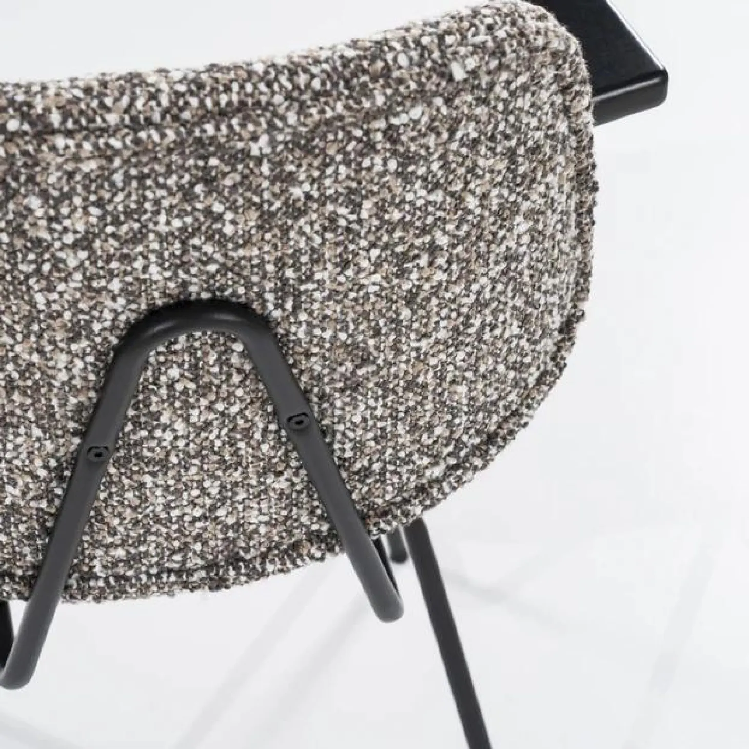 Eetkamerstoel Jon met armleuning - Taupe - Loft24.nl