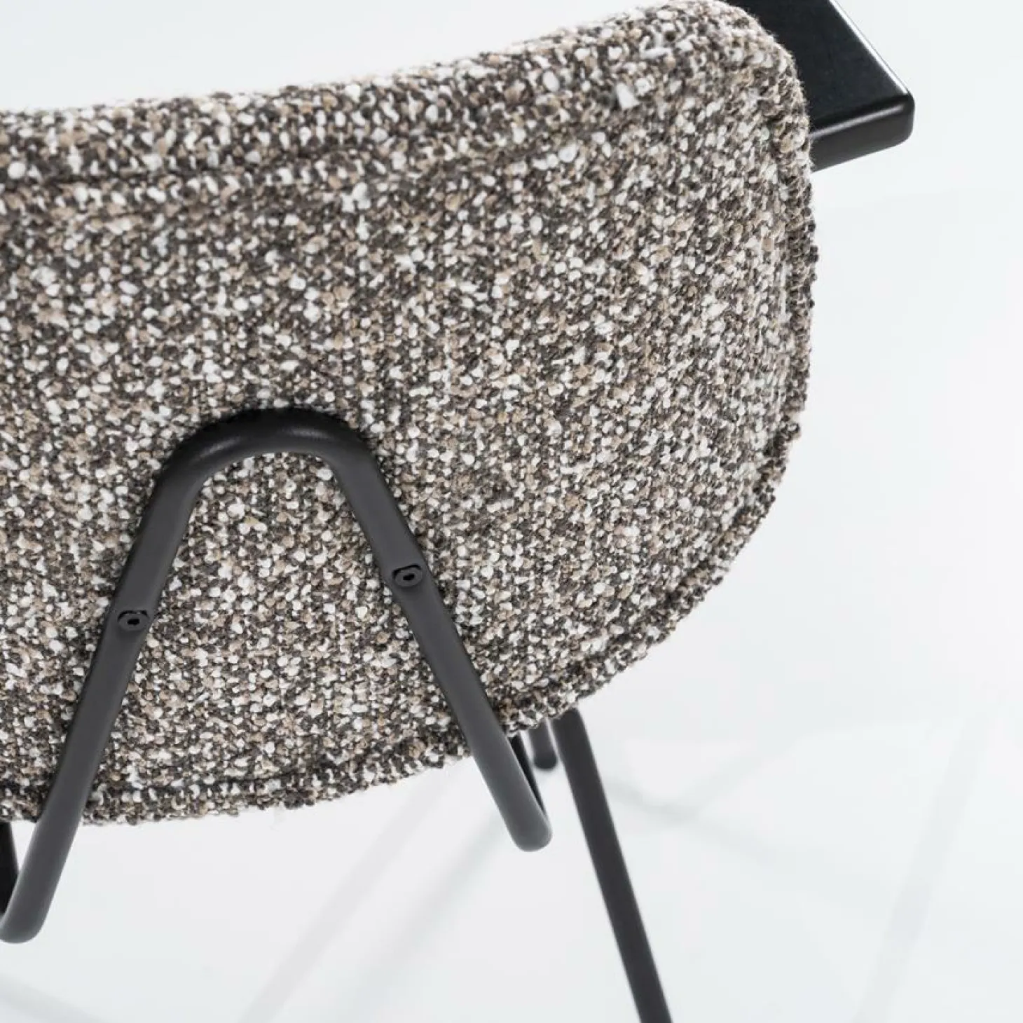 Eetkamerstoel Jon met armleuning - Taupe - Loft24.nl