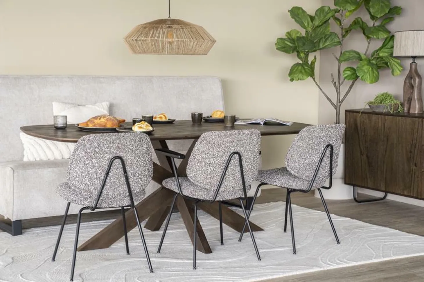 Eetkamerstoel Jon met armleuning - Taupe - Loft24.nl