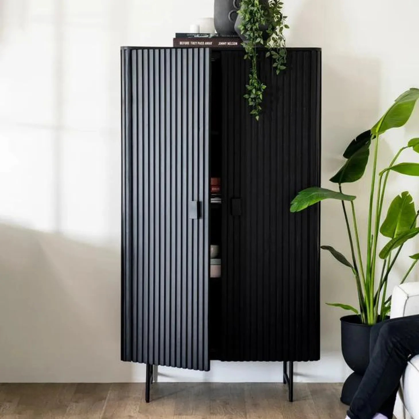 Opbergkast Remi Mangohout en Metaal 170 x 96 cm - Zwart - Loft24.nl