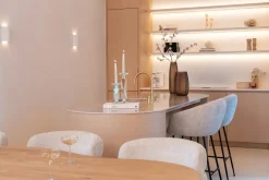 Organische Eettafel Riva Eiken 230 x 110 cm - Naturel - Loft24.nl