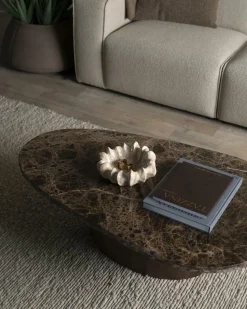 Organische Salontafel Bradley Marmer en mangohout 120 x 75cm - Loft24.nl