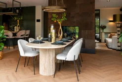 Ovale Eettafel La Cantera 240 x 110 cm - Travertin - Loft24.nl