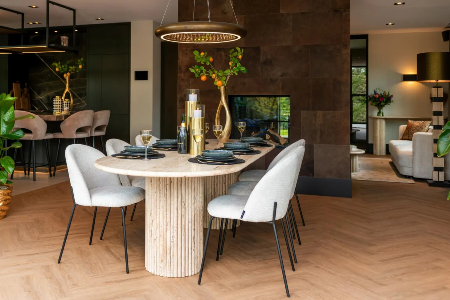 Ovale Eettafel La Cantera 240 x 110 cm - Travertin - Loft24.nl