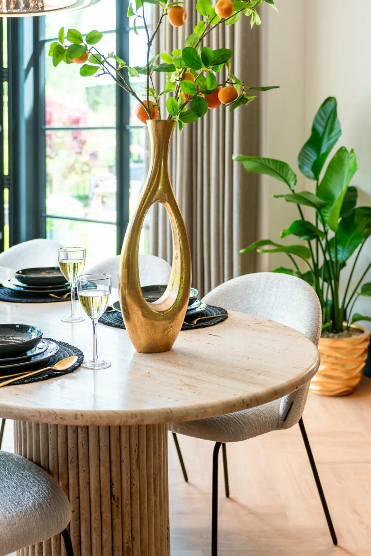 Ovale Eettafel La Cantera 240 x 110 cm - Travertin - Loft24.nl