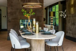 Ovale Eettafel La Cantera 240 x 110 cm - Travertin - Loft24.nl