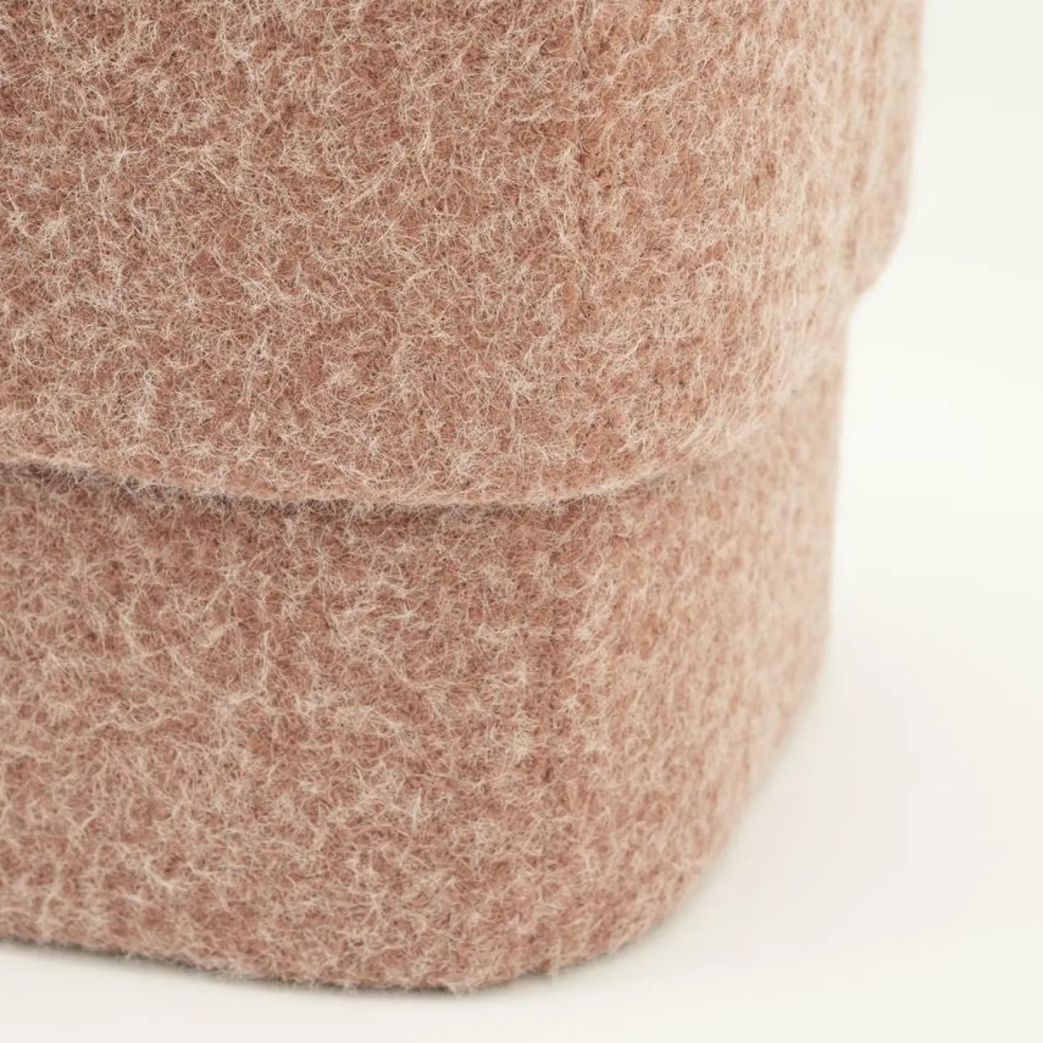 Poef Kelso - roze - Loft24.nl